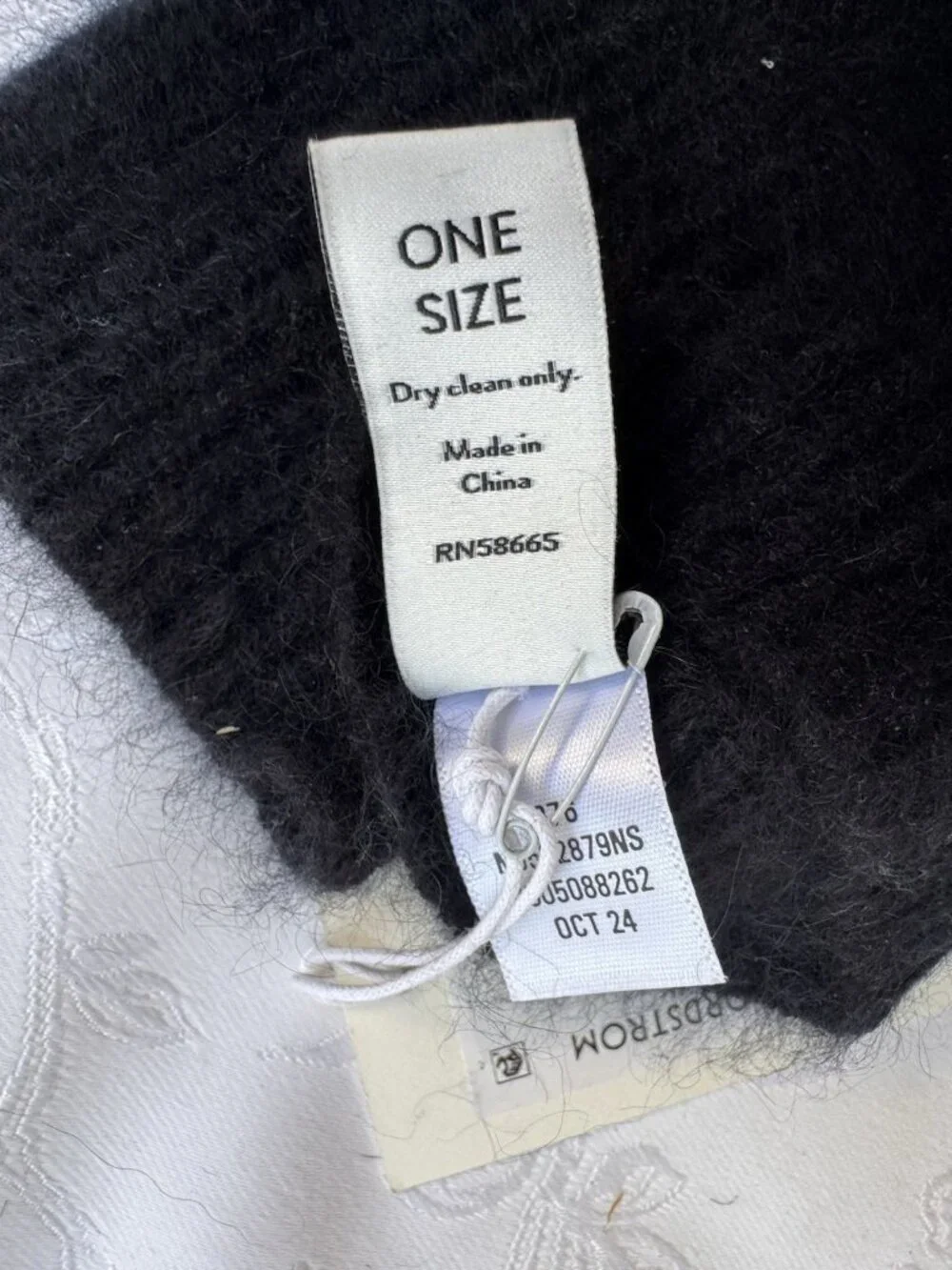 Nordstrom Women's Black Fuzzy Knit 100% Cashmere Gloves NEW